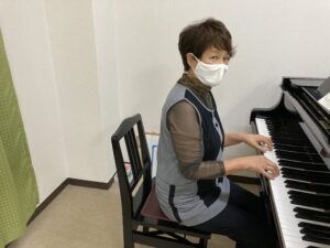 大人シニアの皆様のためのピアノコース